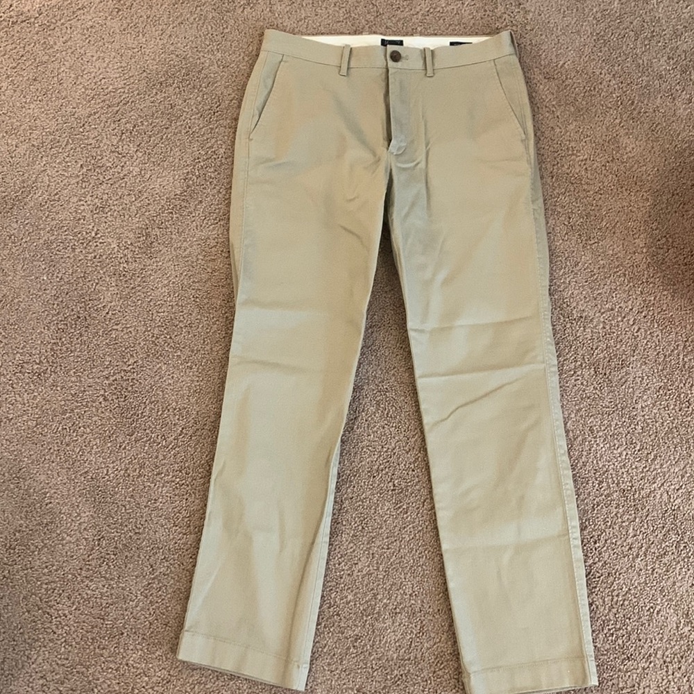 J.Crew Men’s Straight-Fit Flex Khaki Pant - Khaki, 30/30